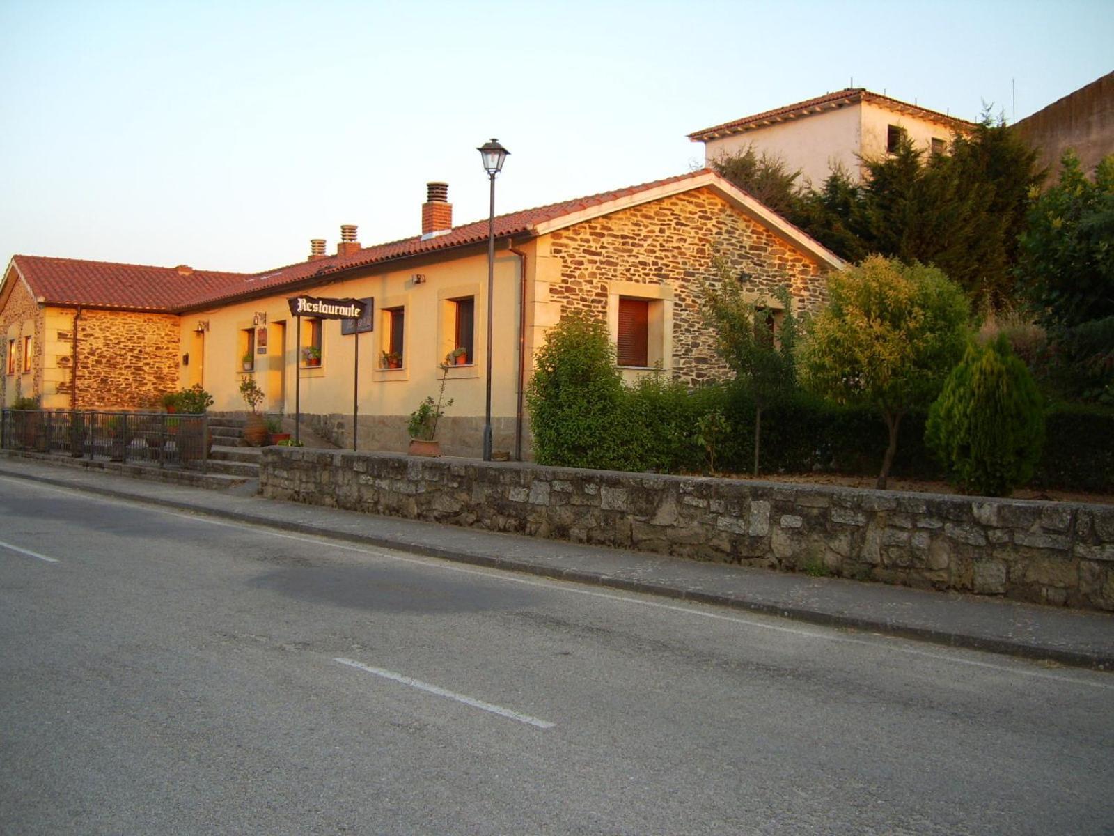 Hotel Mesa del Conde San Felices de los Gallegos Esterno foto